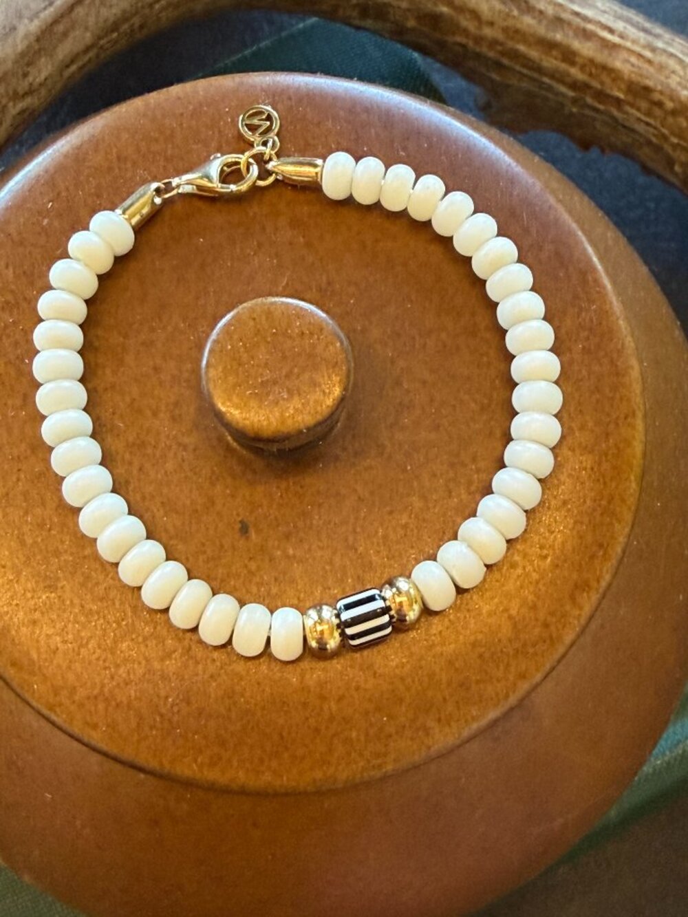 Mejuri Tagua Coastal Bracelet 2022 ResortCollection Tagua Nut Bead Rare